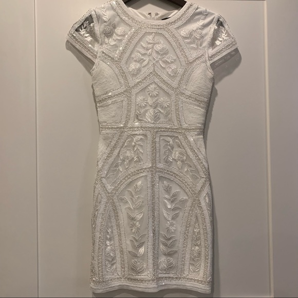 Lulus Spread Your Shine White Sequin
Embroidered Bodycon Dress XS - Picture 4 of 6